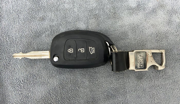 2017 Hyundai Elite i20 ASTA 1.2, Petrol, Manual, 25,579 km, Key Close Up