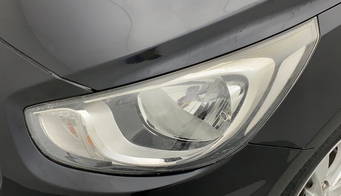 2011 Hyundai Verna FLUIDIC 1.6 VTVT SX, Petrol, Manual, 43,675 km, Left headlight - Minor scratches