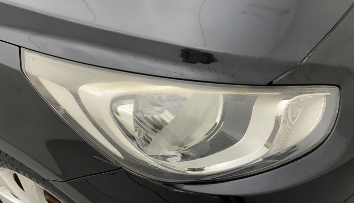 2011 Hyundai Verna FLUIDIC 1.6 VTVT SX, Petrol, Manual, 43,675 km, Right headlight - Minor scratches