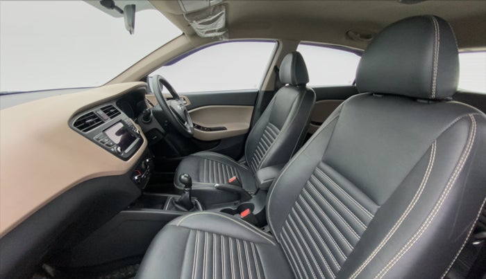 2020 Hyundai Elite i20 1.2 SPORTS PLUS VTVT, Petrol, Manual, 30,991 km, Right Side Front Door Cabin
