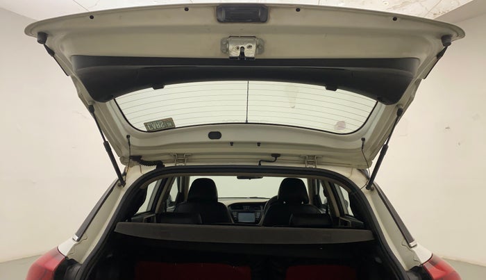 2018 Hyundai Elite i20 ASTA 1.2 (O), Petrol, Manual, 56,065 km, Boot Door Open