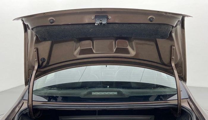 2015 Volkswagen Vento COMFORTLINE TDI AT, Diesel, Automatic, 67,783 km, Boot Door Open