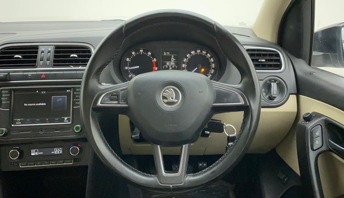 2017 Skoda Rapid STYLE 1.6 MPI, Petrol, Manual, 60,139 km, Steering Wheel Close Up