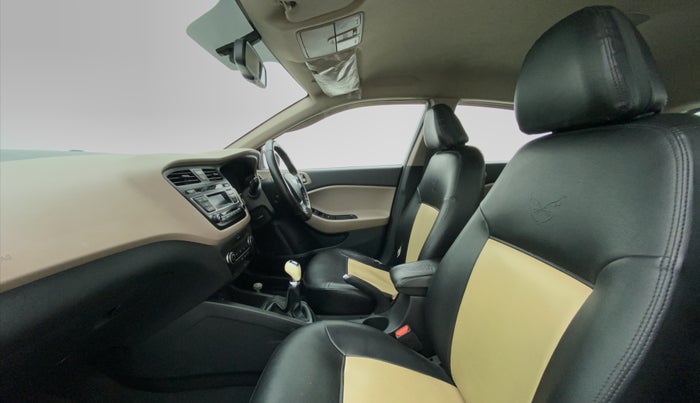 2016 Hyundai Elite i20 ASTA 1.2, Petrol, Manual, 67,712 km, Right Side Front Door Cabin