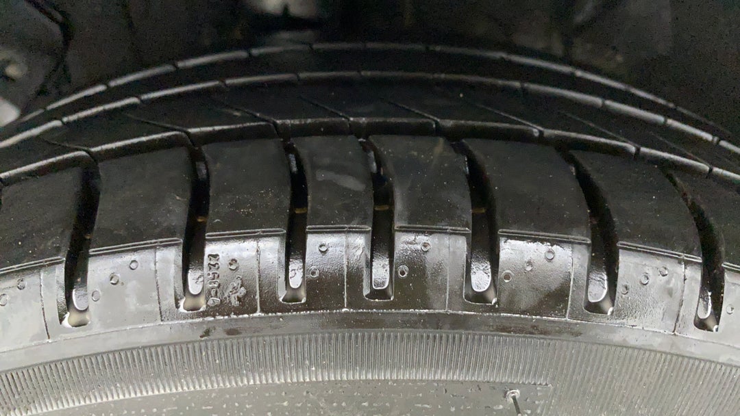 Right Rear Tyre Tread