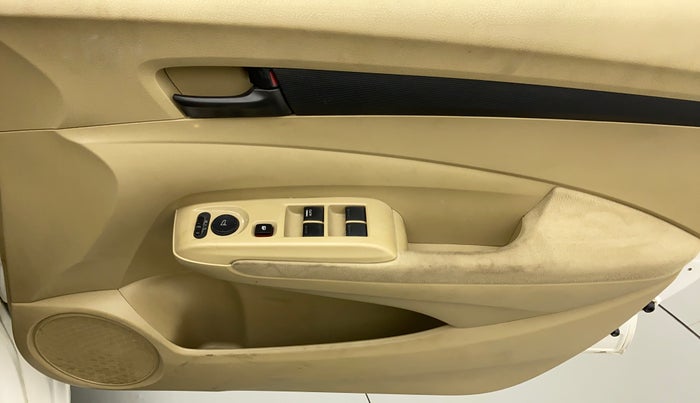 2013 Honda City 1.5L I-VTEC S MT, Petrol, Manual, 77,884 km, Driver Side Door Panels Control