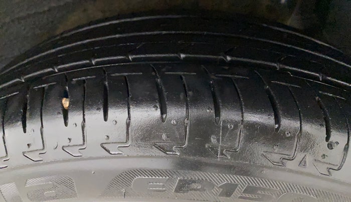 2022 Maruti IGNIS ZETA 1.2, Petrol, Manual, 10,317 km, Left Rear Tyre Tread