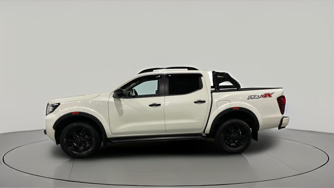 2023 Nissan Navara Pro-4x (4x4), Automatic, 55001 km, Left Side View