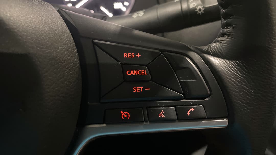 2023 Nissan Navara Pro-4x (4x4), Automatic, 55001 km, Cruise Control
