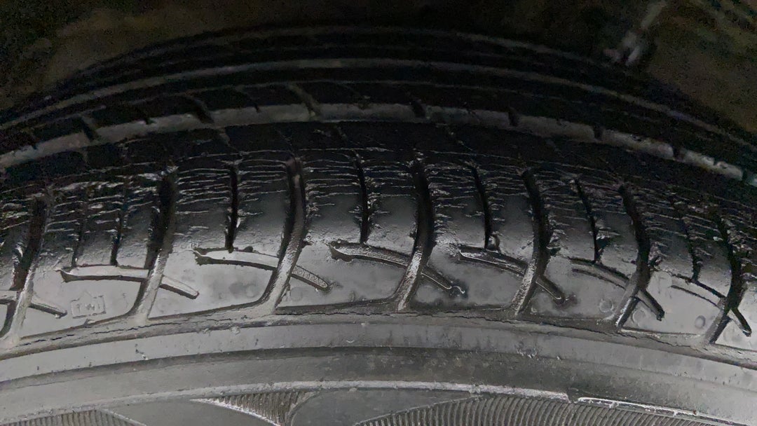 Right Rear Tyre Tread
