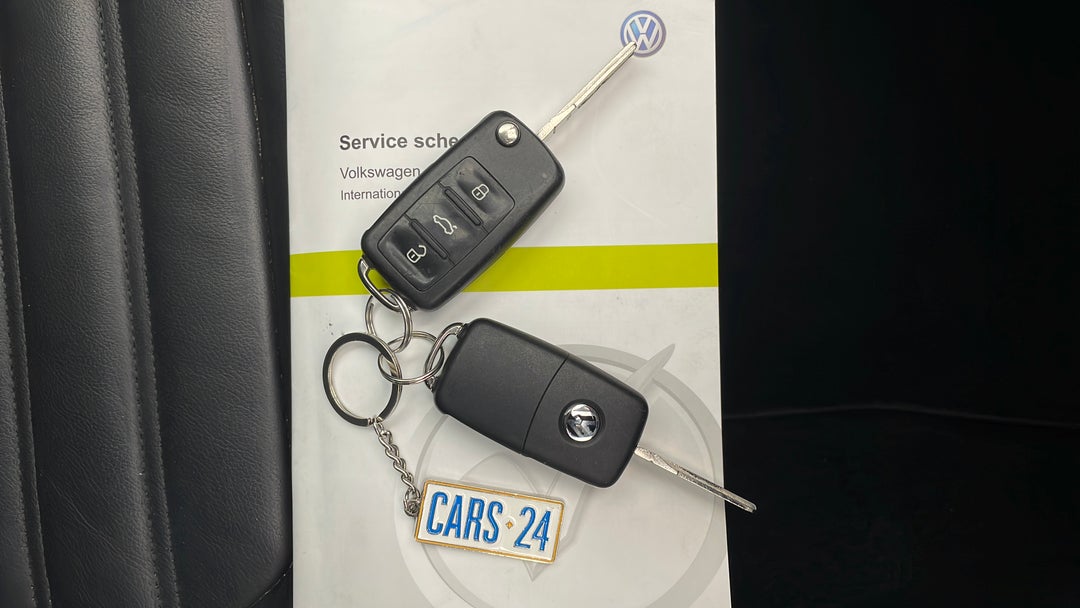 2016 Volkswagen Jetta 155 Tsi Highline Sport, Automatic, 79824 km, Key Close-up