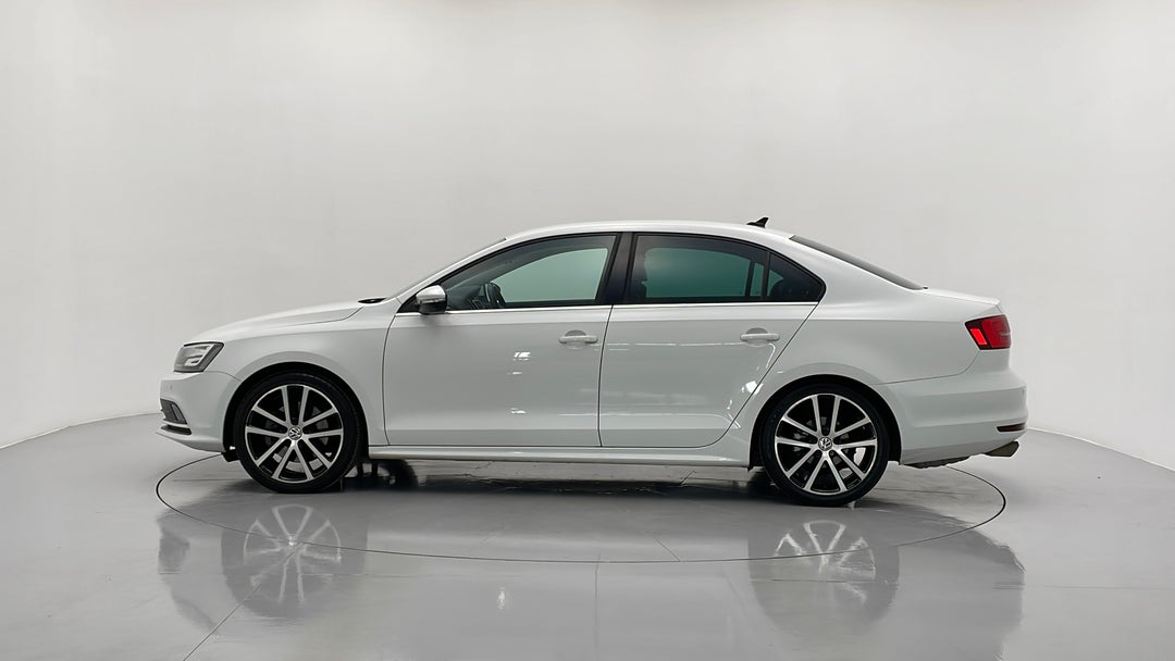 2016 Volkswagen Jetta 155 Tsi Highline Sport, Automatic, 79824 km, Left Side View