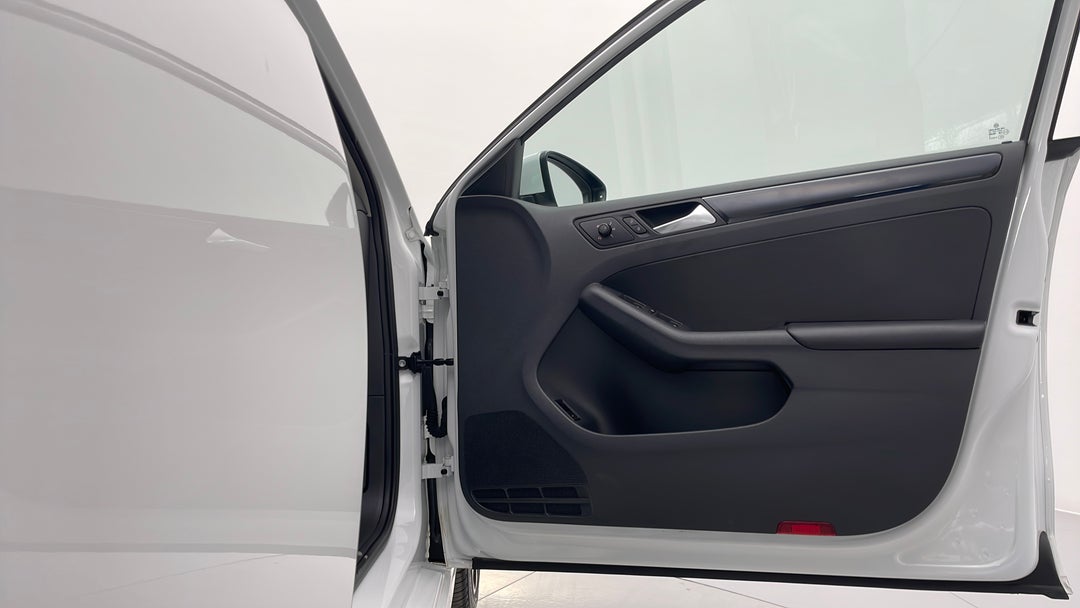 2016 Volkswagen Jetta 155 Tsi Highline Sport, Automatic, 79824 km, Speaker View