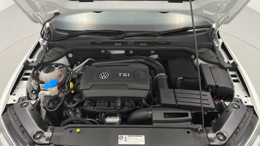 2016 Volkswagen Jetta 155 Tsi Highline Sport, Automatic, 79824 km, Open Bonnet (Engine)
