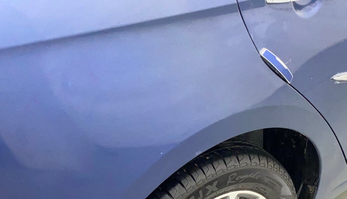 2018 Maruti Ciaz ALPHA  AT 1.5 SHVS PETROL, Petrol, Automatic, 1,04,059 km, Right quarter panel - Paint has minor damage
