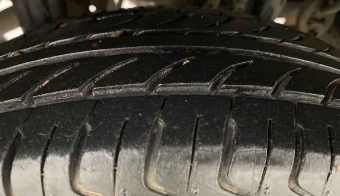2015 Maruti Alto 800 LXI, Petrol, Manual, 36,352 km, Right Rear Tyre Tread