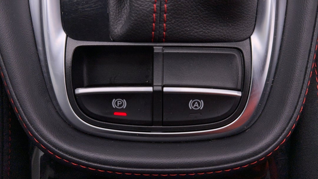 2021 MG Zst Essence, Automatic, 61158 km, Handbrake