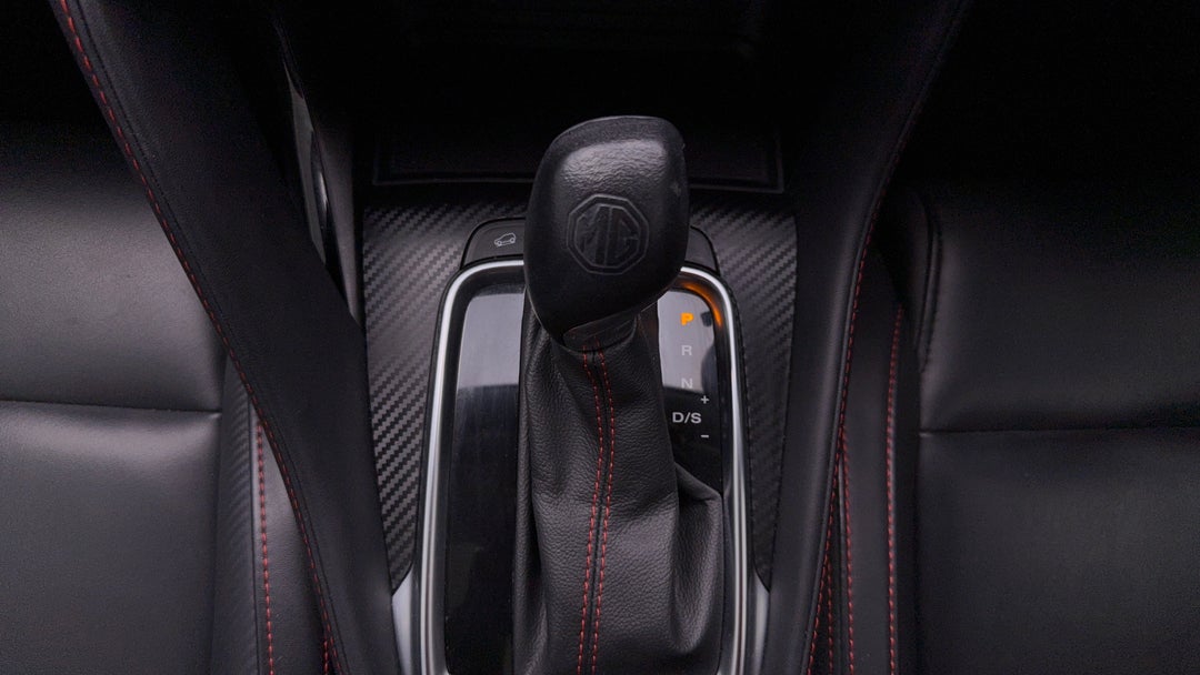 2021 MG Zst Essence, Automatic, 61158 km, Gear Lever 