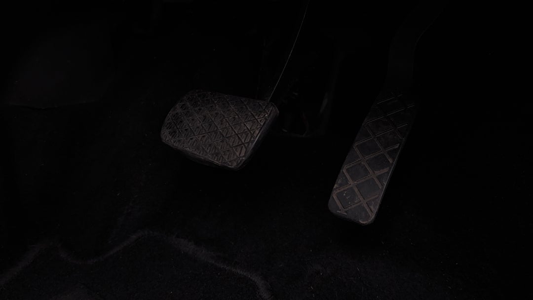 2021 MG Zst Essence, Automatic, 61158 km, Pedals and Footmat