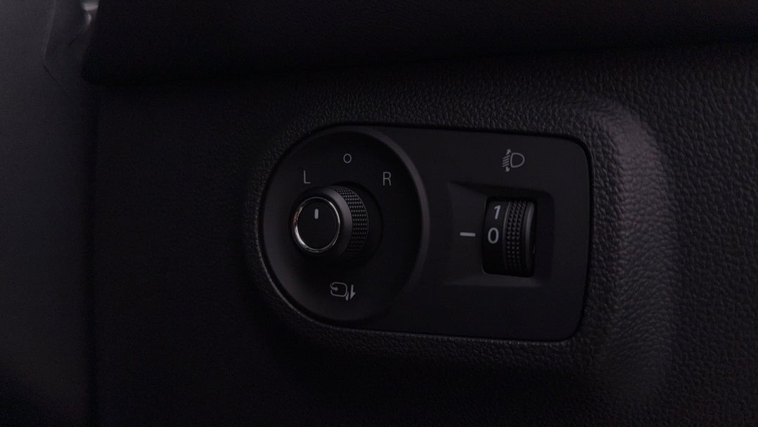 2021 MG Zst Essence, Automatic, 61158 km, Utility Switches/Buttons