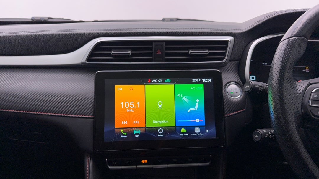 2021 MG Zst Essence, Automatic, 61158 km, Center Console