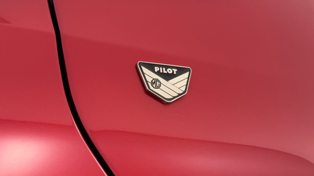 2021 MG Zst Essence, Automatic, 61158 km, Badge (Boot Left Side)