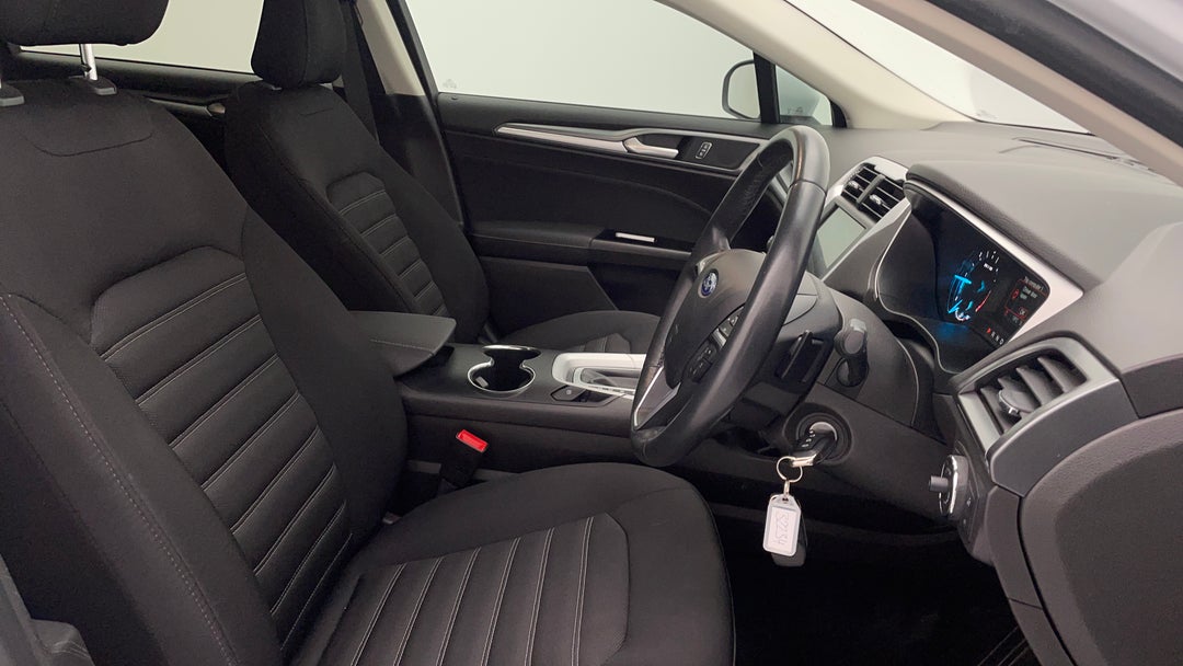 2018 Ford Mondeo Ambiente, Automatic, 73492 km, Right Side Front Door Cabin View