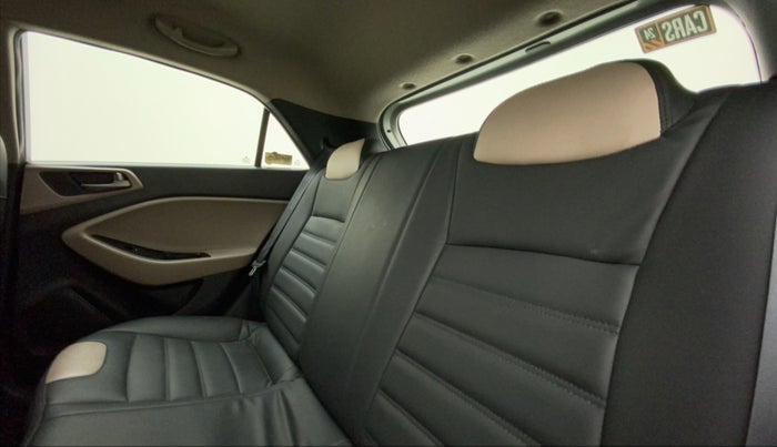 2015 Hyundai Elite i20 MAGNA 1.2, Petrol, Manual, 41,984 km, Right Side Rear Door Cabin