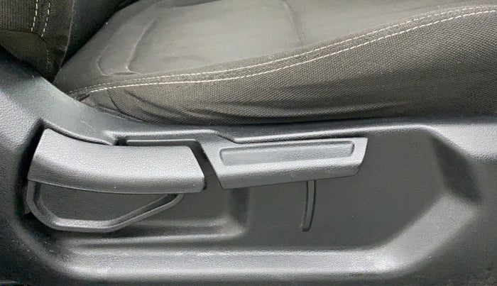2019 Hyundai VENUE 1.0 TURBO GDI SX+ AT, Petrol, Automatic, 26,338 km, Driver Side Adjustment Panel