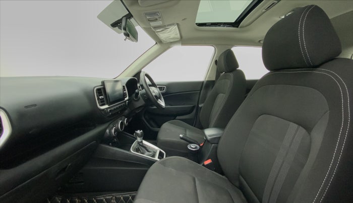 2019 Hyundai VENUE 1.0 TURBO GDI SX+ AT, Petrol, Automatic, 26,338 km, Right Side Front Door Cabin
