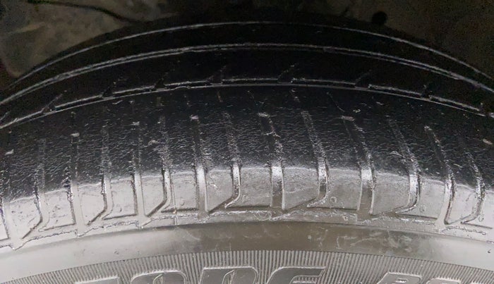 2016 Honda Jazz VX  1.2, Petrol, Manual, 35,285 km, Left Front Tyre Tread