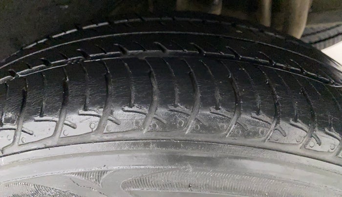 2018 Datsun Go Plus T (O), Petrol, Manual, 25,045 km, Left Rear Tyre Tread