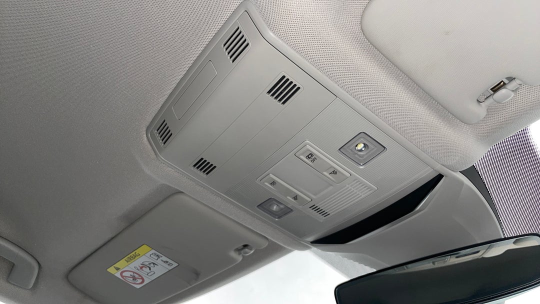 On-Roof Controls/Sunglass holder