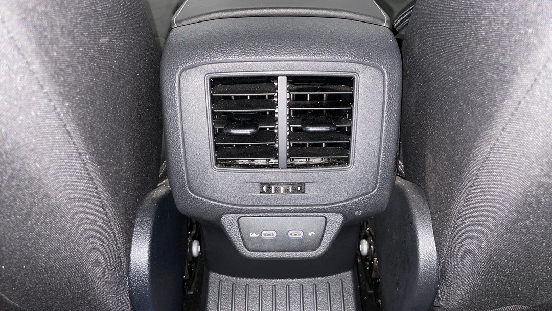 Rear A/C Vent