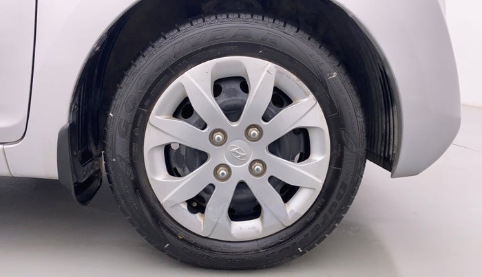 2015 Hyundai Eon MAGNA PLUS, Petrol, Manual, 39,298 km, Right Front Wheel
