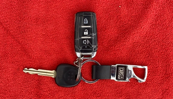2015 Hyundai Eon MAGNA PLUS, Petrol, Manual, 39,298 km, Key Close Up
