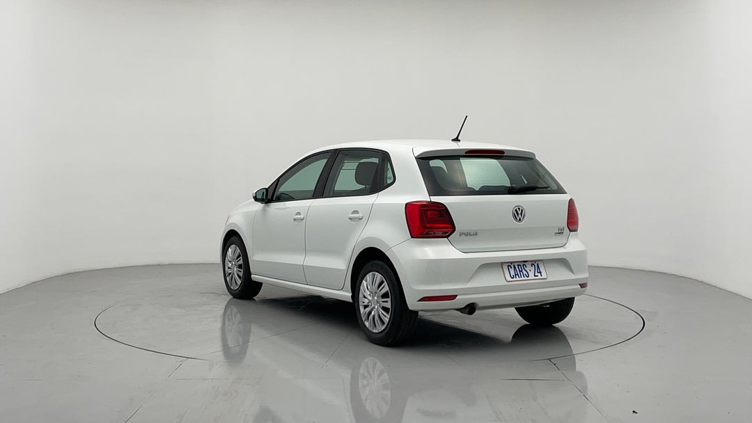 Left Back Diagonal (45- Degree) View