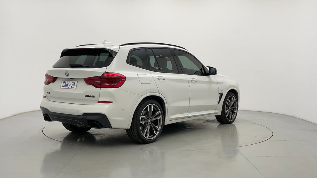 Right Back Diagonal (45- Degree) View