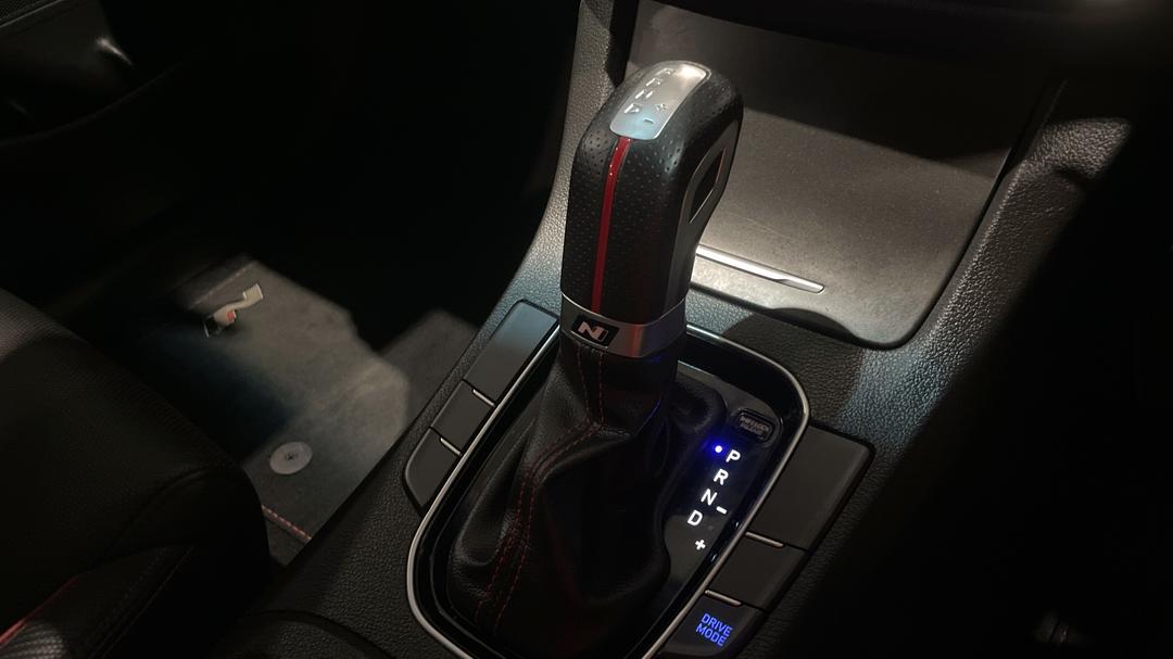 2022 Hyundai i30 N Line, Automatic, 47624 km, Gear Lever 