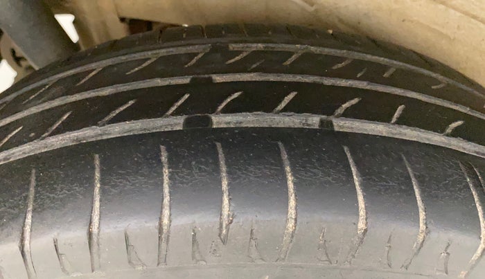 2013 Maruti Wagon R 1.0 VXI, Petrol, Manual, 83,560 km, Right Rear Tyre Tread