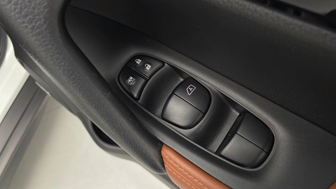 2019 Nissan X-trail Ti (4wd), Automatic, 23113 km, Drivers Side Door Panel Controls