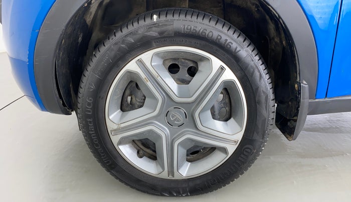 2018 Tata NEXON XT 1.2, Petrol, Manual, 32,682 km, Left Front Wheel