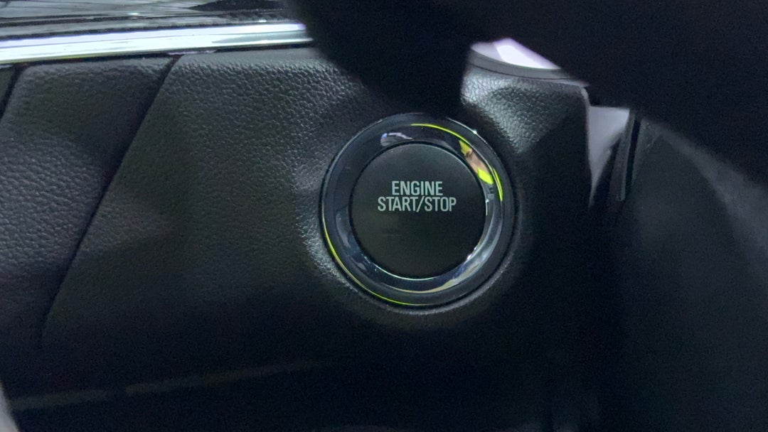 2018 Holden Commodore Rs-v, Automatic, 77855 km, Keyless / Button Start