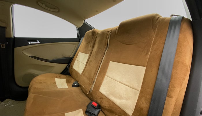 2012 Hyundai Verna FLUIDIC 1.6 EX VTVT, Petrol, Manual, 25,373 km, Right Side Rear Door Cabin