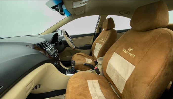 2012 Hyundai Verna FLUIDIC 1.6 EX VTVT, Petrol, Manual, 25,373 km, Right Side Front Door Cabin