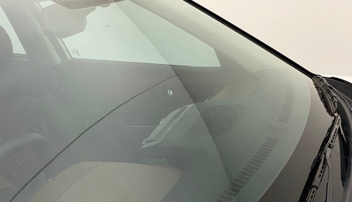 2022 Hyundai ALCAZAR 1.5 SIGNATURE (O) AT 7STR, Diesel, Automatic, 40,094 km, Front windshield - Minor spot on windshield