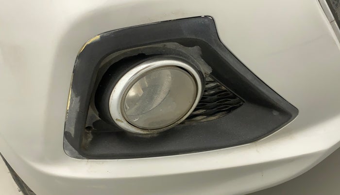 2015 Hyundai Xcent SX 1.2 (O), Petrol, Manual, 92,511 km, Right fog light - Not working