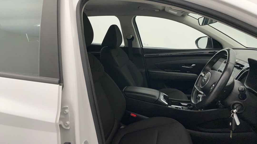 2023 Hyundai Tucson (FWD), Automatic, 45139 km, Right Side Front Door Cabin View