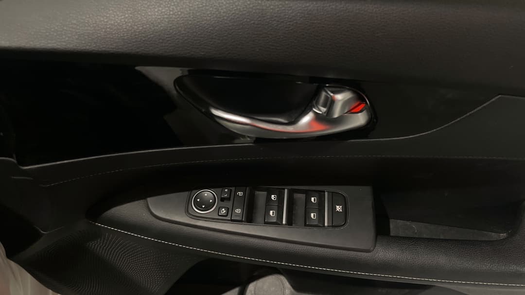 2022 Kia Cerato Sport+, Automatic, 107291 km, Drivers Side Door Panel Controls