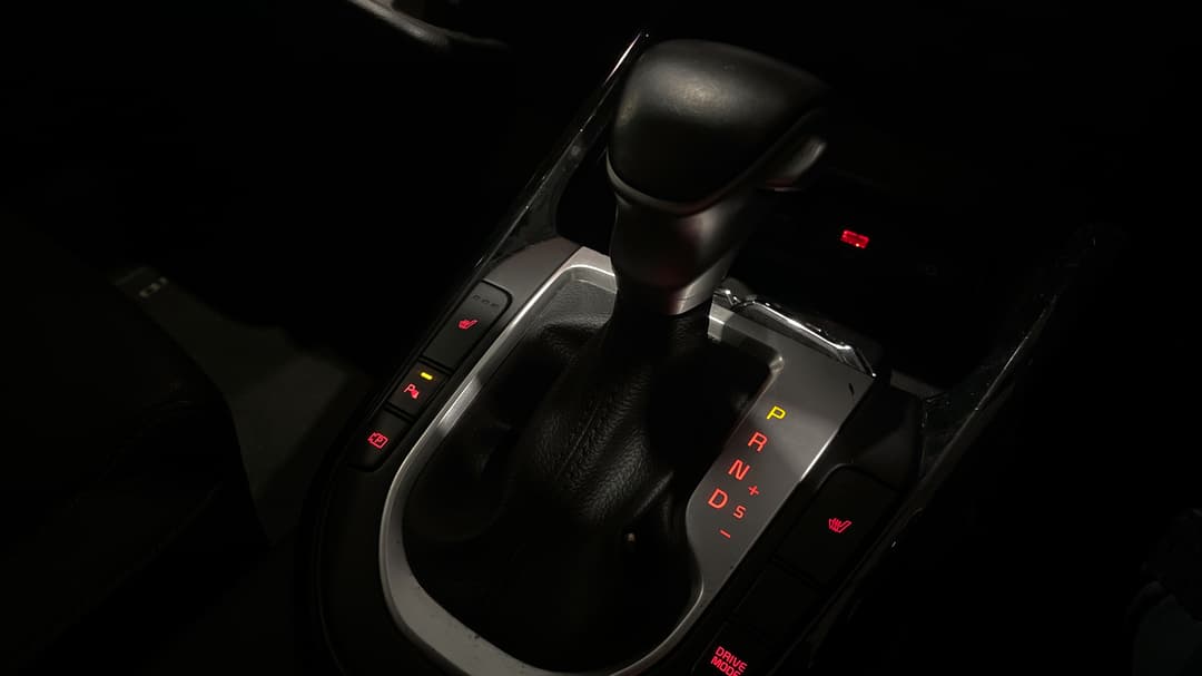 2022 Kia Cerato Sport+, Automatic, 107291 km, Gear Lever 